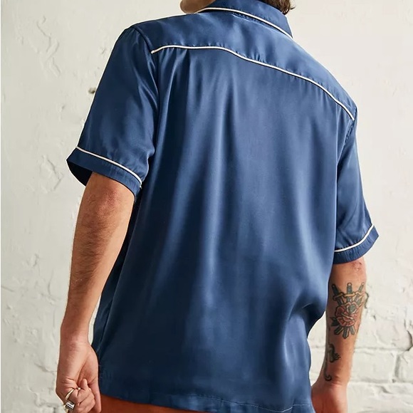 UO Satin Short Sleeve Button Down - Picture 2 of 3